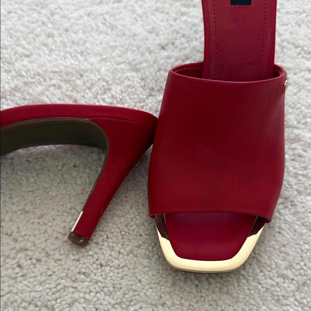 DKNY Red Mules with Gold Trim - Picture 4 of 5